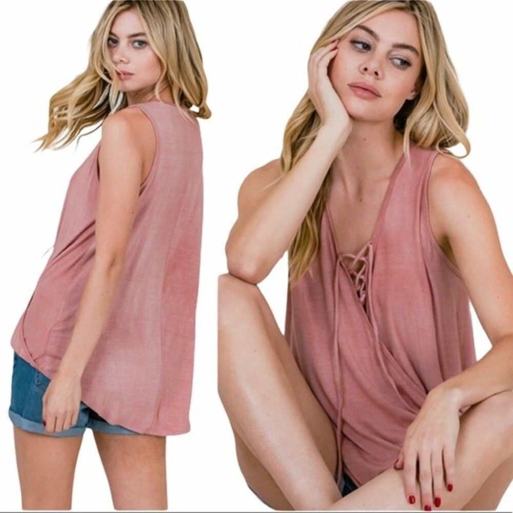 Sleeveless tank top in pink with tie accent Large